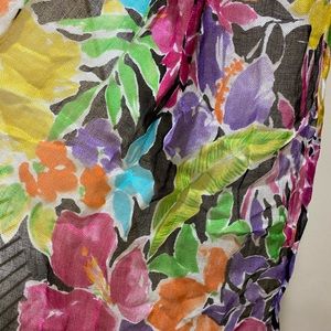 Fresh and light floral gauze scarf